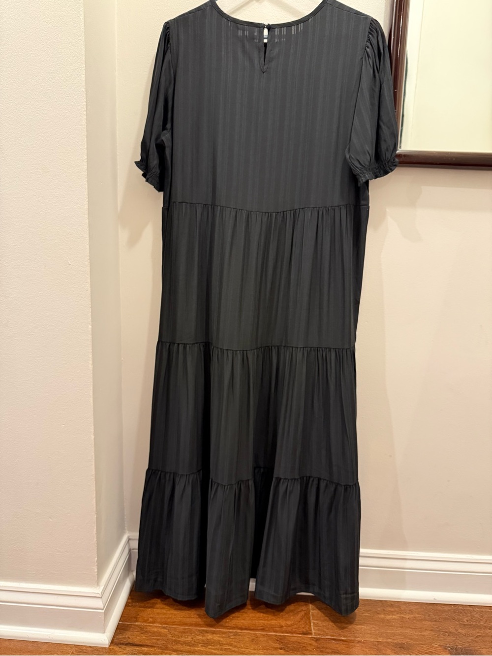 NWT PrettyGarden Black Tiered Maxi Dress Puff Sleeve Size Large - Picture 4 of 8